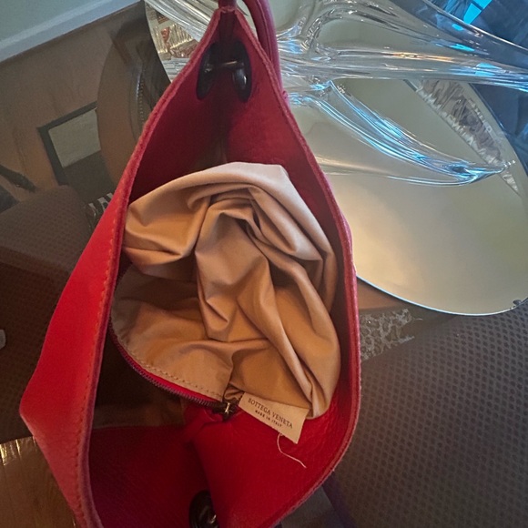 Bottega Veneta Red Leather Handbag - Picture 5 of 6